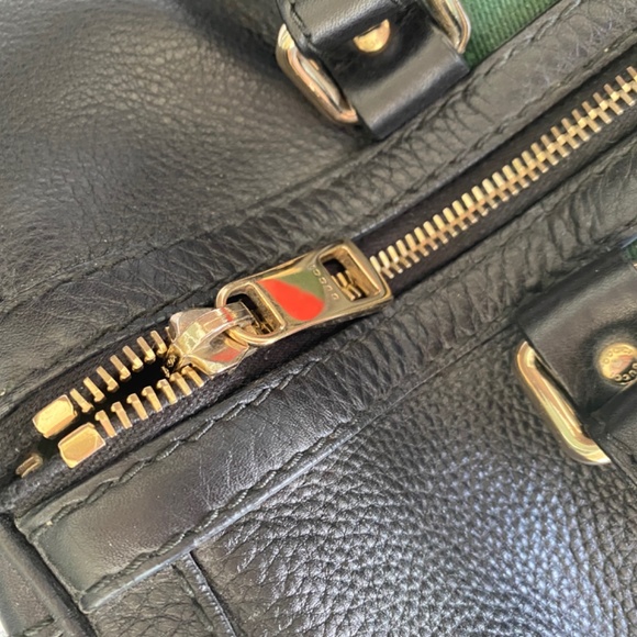 Authentic Gucci bag - Picture 7 of 10
